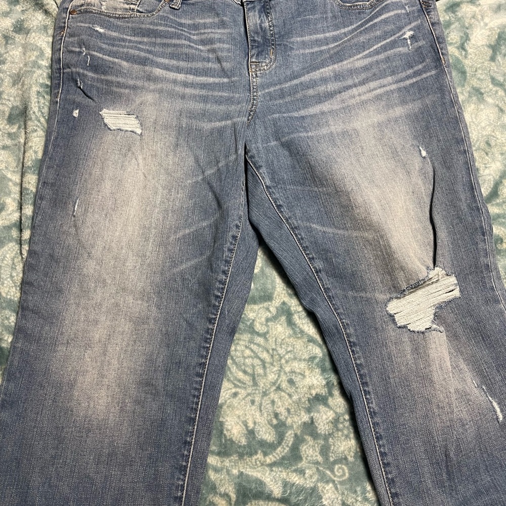 Torrid NWT 20R Boyfriend Straight Distressed Jeans